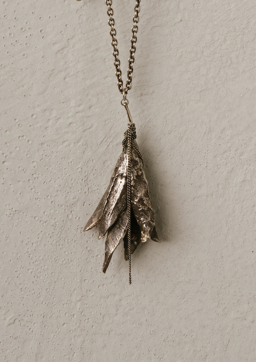 Magnolia Warp Chain Necklace